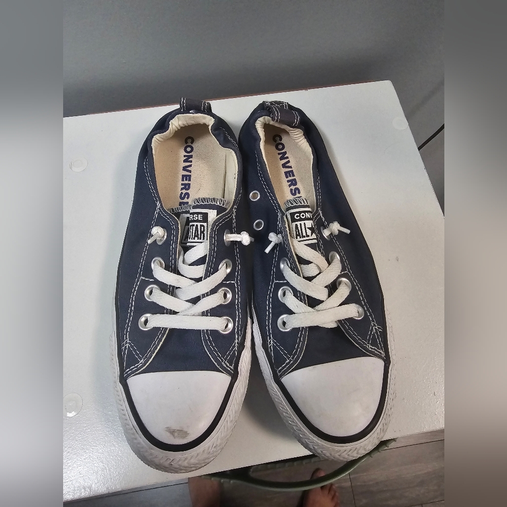 7.5 blue slip on converse